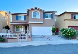 6 Red Coat Pl in Irvine, CA - Building Photo