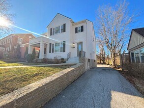 27 Sunnymede Dr in Fort Mitchell, KY - Building Photo - Building Photo