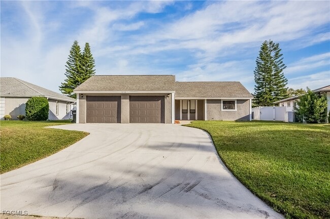 1253 Paradise Way in Venice, FL - Building Photo - Building Photo