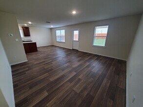 743 Retama Pass in San Antonio, TX - Building Photo - Building Photo
