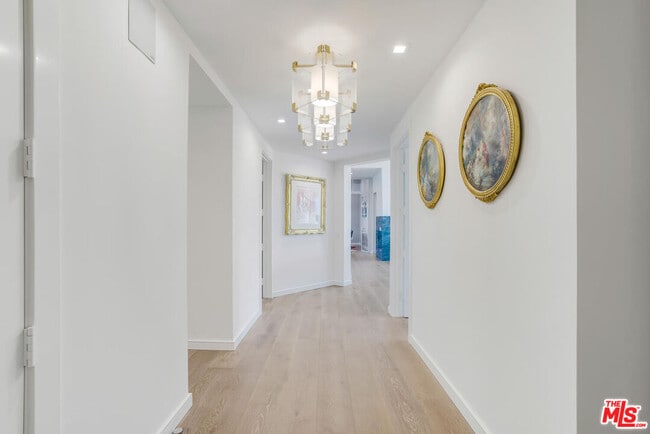 10100 Empyrean Way in Los Angeles, CA - Building Photo - Building Photo