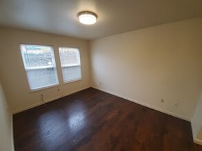 830 Crescent Way in Arcata, CA - Building Photo - Building Photo