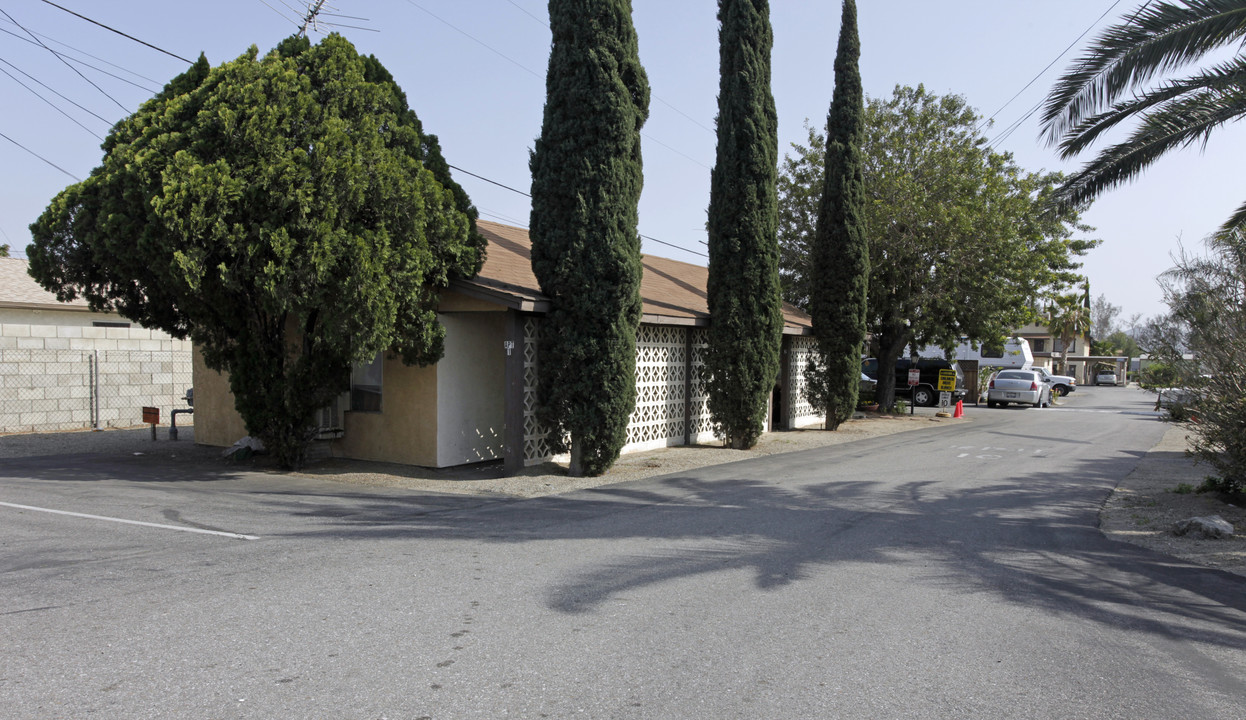 Bloomington Mobile Home Park in Bloomington, CA - Building Photo