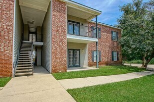 155 Aspen Square in Denham Springs, LA - Building Photo