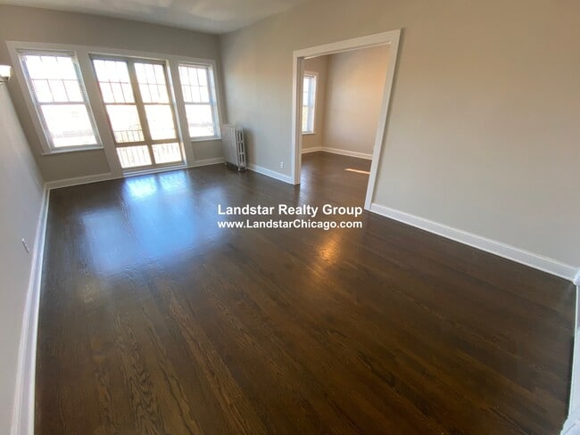 730 Reba Pl, Unit 3A in Evanston, IL - Building Photo - Building Photo
