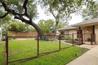 1406 Radam Cir in Austin, TX - Building Photo - Building Photo