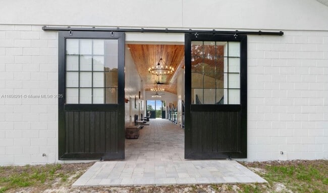 property at 20925 NW 100th Avenue Rd