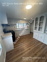 400 S Ranchwood Blvd in Yukon, OK - Foto de edificio - Building Photo