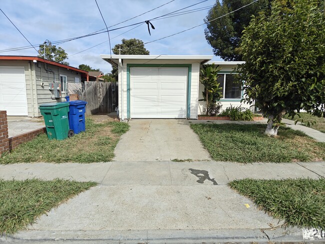 property at 263 Elmwood Ln