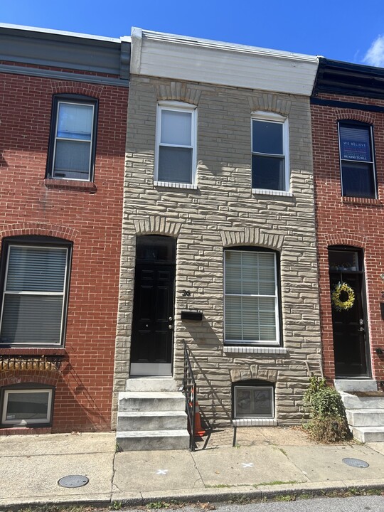 26 N Decker Ave in Baltimore, MD - Building Photo