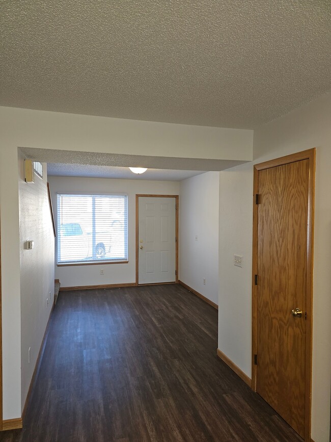 504 5th St in Coralville, IA - Building Photo - Building Photo