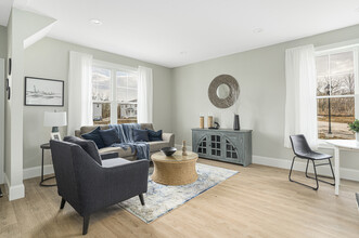 50 Hopkins Ln, Unit D-3 in Wakefield, RI - Foto de edificio - Building Photo