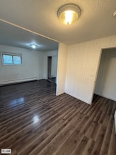 715 Dewey Ave N in Thief River Falls, MN - Building Photo - Building Photo