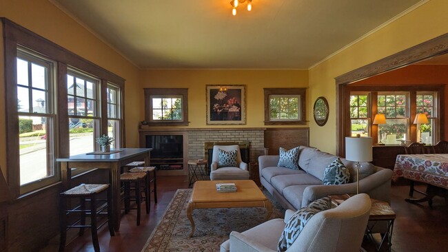 property at 1258 I St