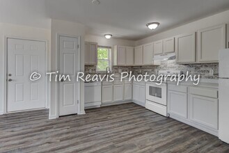 221 Red Cross St-Unit -F in Wilmington, NC - Foto de edificio - Building Photo