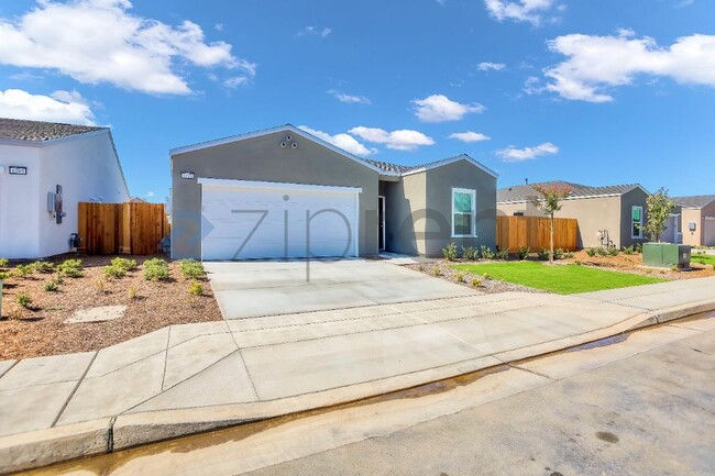 6173 E Robinson Ave in Fresno, CA - Building Photo - Building Photo