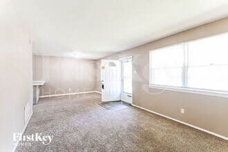 510 Impala Ln in Hazelwood, MO - Foto de edificio - Building Photo