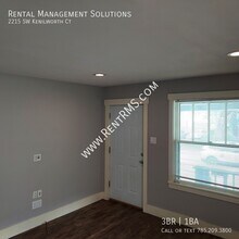 2215 SW Kenilworth Ct in Topeka, KS - Building Photo - Building Photo