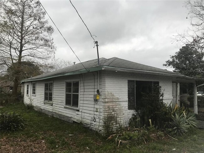 property at 2340 Broadway