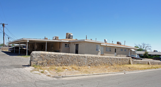 5101 Trowbridge Dr in El Paso, TX - Building Photo - Building Photo