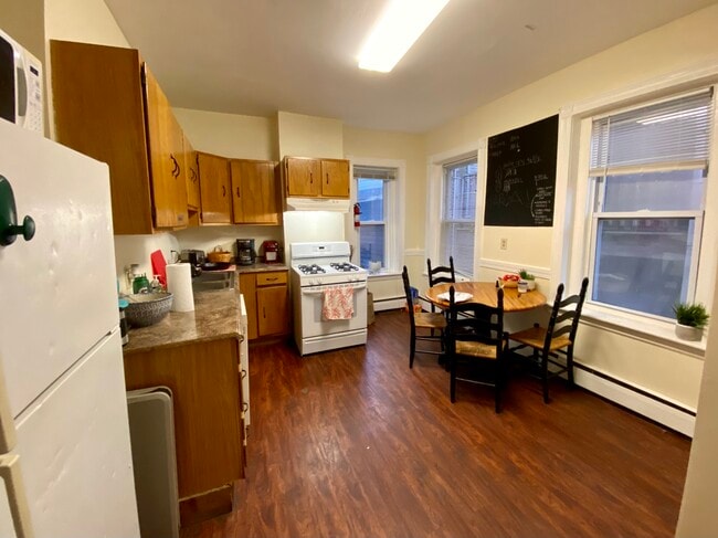 97 Calumet St, Unit 2