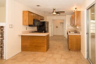 143 Palmetto Ave in Mary Esther, FL - Building Photo - Building Photo