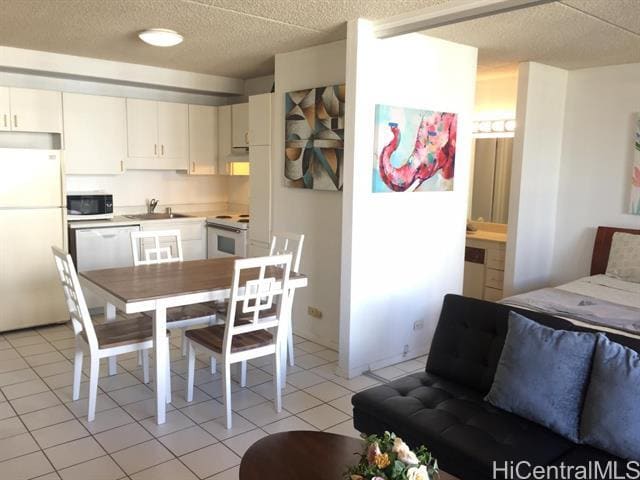 property at 2240 Kuhio Ave.