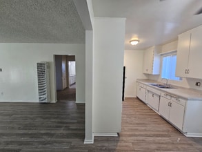 2232 E Lenita Ln in Santa Ana, CA - Building Photo - Building Photo