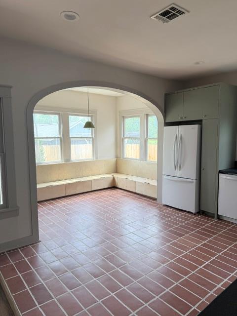 property at 1914 W Magnolia Ave