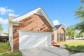 8704 Rozumny Dr in Charlotte, NC - Building Photo - Building Photo