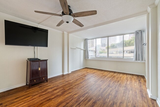property at 425 Ena Rd