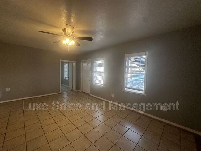 1134 NW 49th St in Oklahoma City, OK - Building Photo - Building Photo