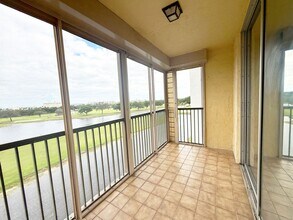 3100 W Rolling Hills Cir, Unit 602 in Davie, FL - Building Photo - Building Photo