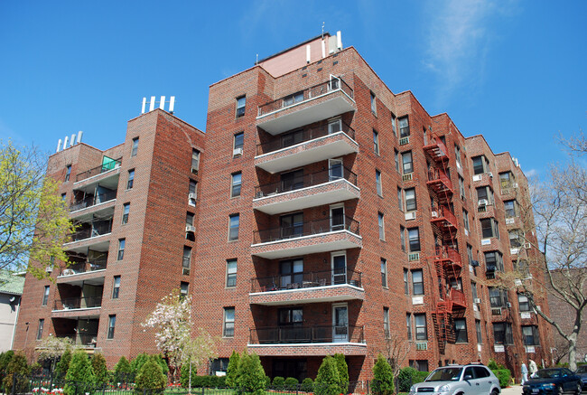 2265 Ocean Pky in Brooklyn, NY - Building Photo - Building Photo