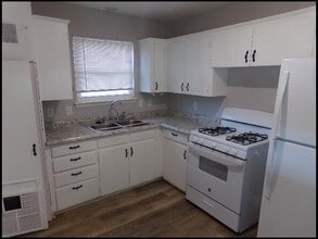 7524 Knollwood Rd in Little Rock, AR - Building Photo - Building Photo