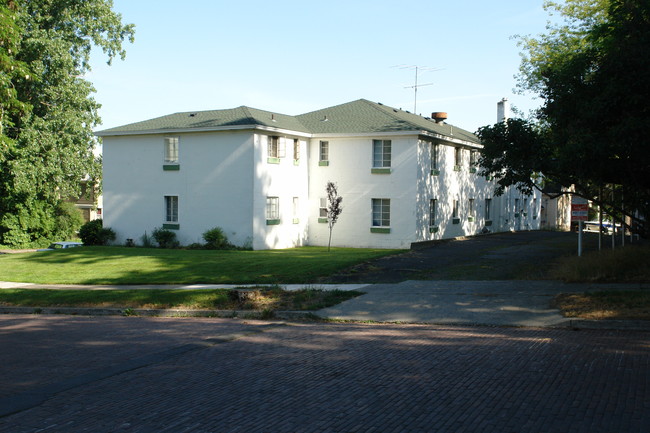 727 S Adams St in Spokane, WA - Foto de edificio - Building Photo