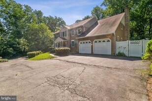 478 Mountain Rd in Crownsville, MD - Building Photo