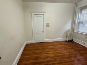 162 Allston St, Unit 4 in Boston, MA - Building Photo - Building Photo