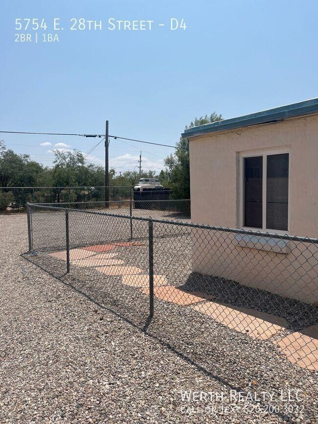 5754 E 28th St in Tucson, AZ - Building Photo - Building Photo