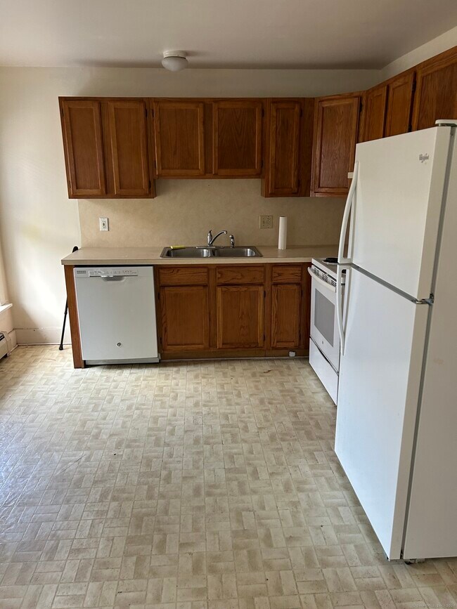 1092 Bantam Rd-Unit -3 in Litchfield, CT - Building Photo - Building Photo