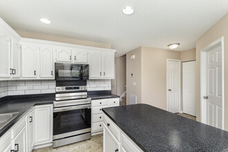 3629 Huyton Ct in Charlotte, NC - Foto de edificio - Building Photo