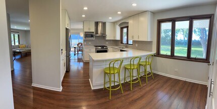 23362 N Apple Hill Ln in Lincolnshire, IL - Building Photo - Building Photo