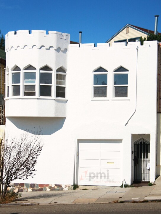 1414 Newcomb Ave in San Francisco, CA - Building Photo