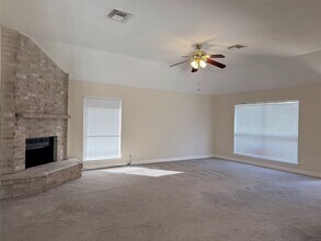 2222 Sunset Trail in Sugar Land, TX - Building Photo - Building Photo