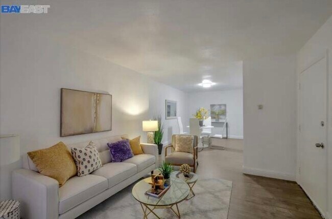 1710 36th Ave, Unit 1708 36th Ave in Oakland, CA - Foto de edificio - Building Photo