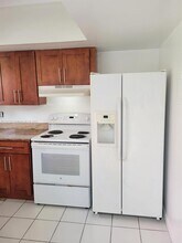 2500 NW 52nd Ave in Lauderhill, FL - Foto de edificio - Building Photo
