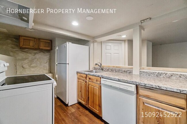 1701 W Mallon Ave, Unit C in Spokane, WA - Building Photo - Building Photo