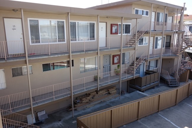 Donna Ngai Apartments in Millbrae, CA - Building Photo - Building Photo