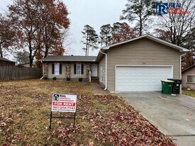 3211 Duke Ct in Little Rock, AR - Building Photo