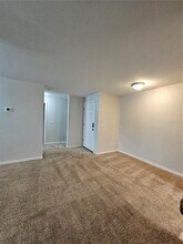 540 Golden Raintree Pl in Brandon, FL - Building Photo - Building Photo